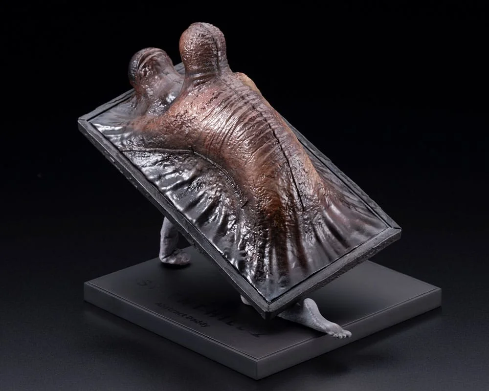 Silent Hill 2 Oshi Works Statue Abstract Daddy 15 cm